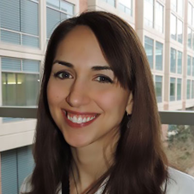 Laura Lewandowski portrait image